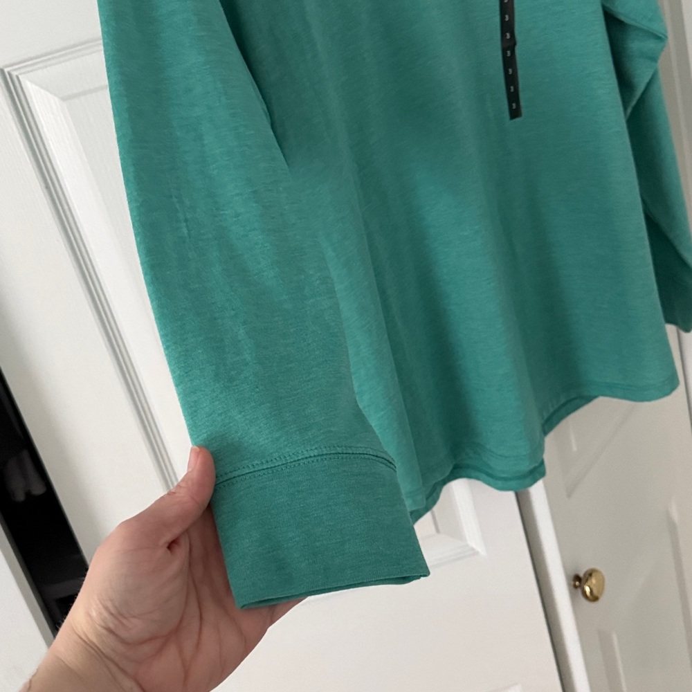 NTW- Torrid Teal V-Neck Long Sleeve Tee size 3 - Picture 3 of 5